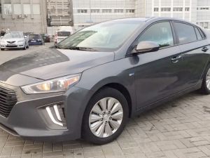 Hyundai IONIQ